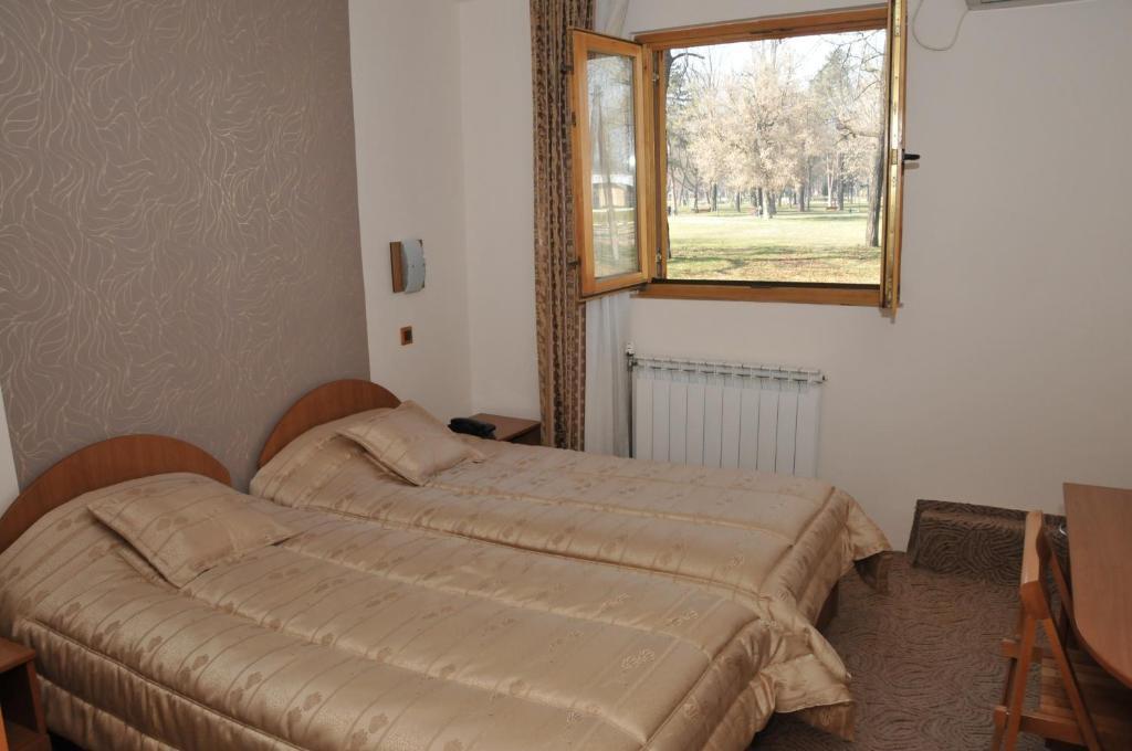 Hotel Kanet Skopje Kamer foto