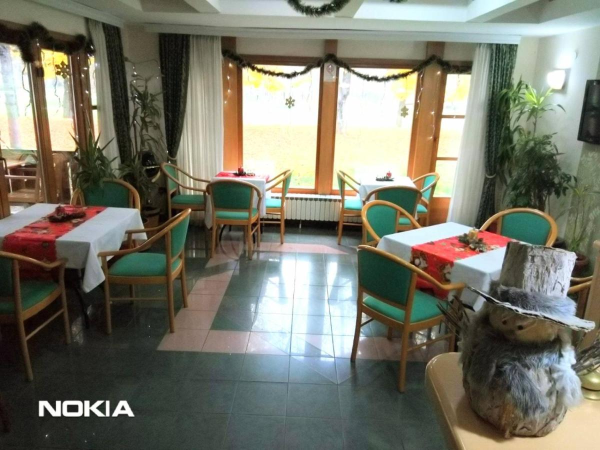 Hotel Kanet Skopje Buitenkant foto