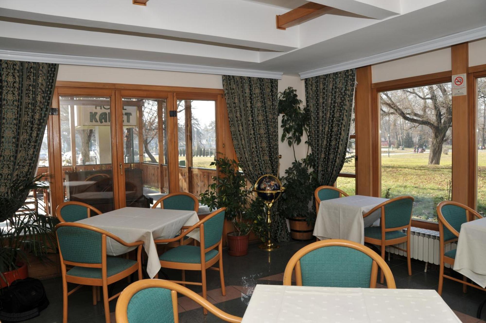 Hotel Kanet Skopje Buitenkant foto