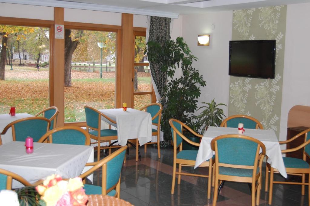 Hotel Kanet Skopje Buitenkant foto